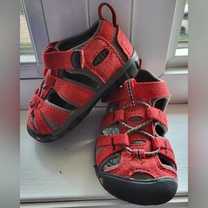 Keen Sandals (Children's size 4)